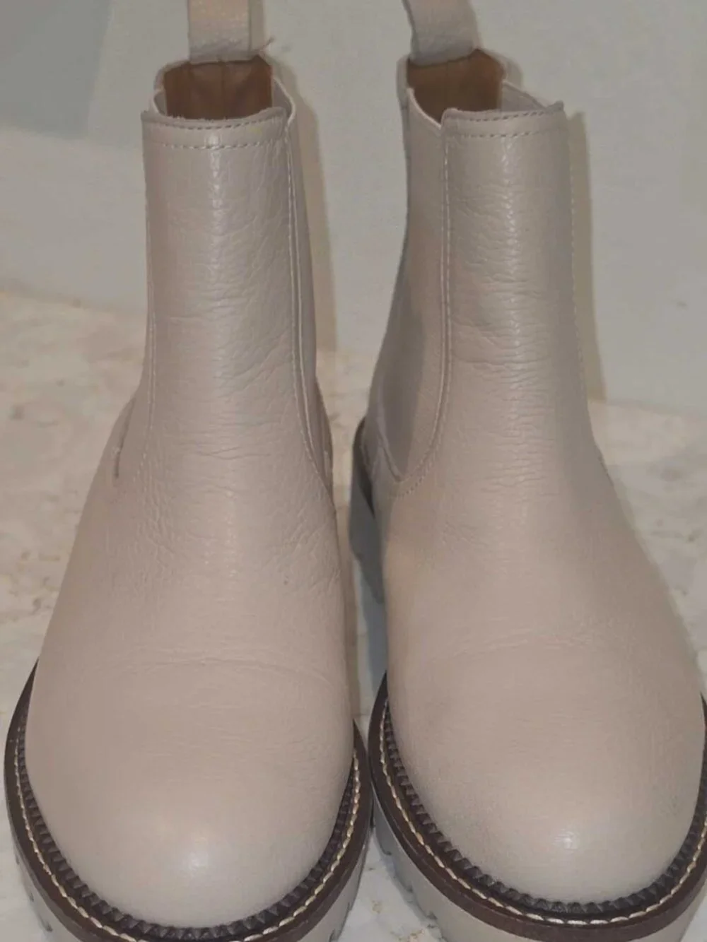 Caslon miller women